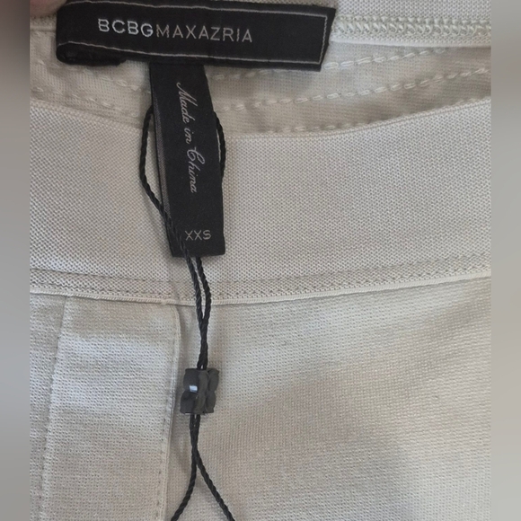 *NWOT* BCBGMaxAzria Cream and Gray Geometric Kervin Leggings - Picture 6 of 8